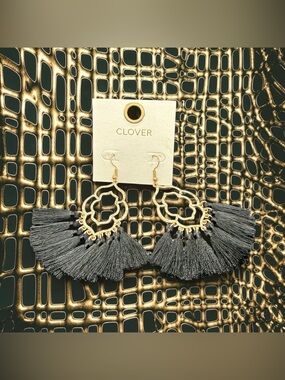 🖤💛CLOVER🖤💛Gold & Charcoal Tassel Drop Earrings/NIP